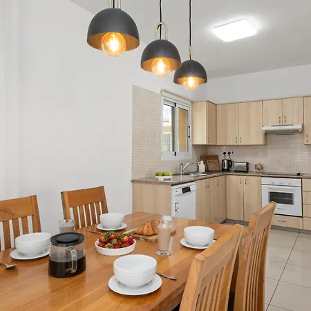 Tariro Townhouse By Nomads * Πάφος