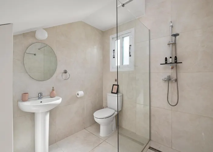 Tariro Townhouse By Nomads * Paphos