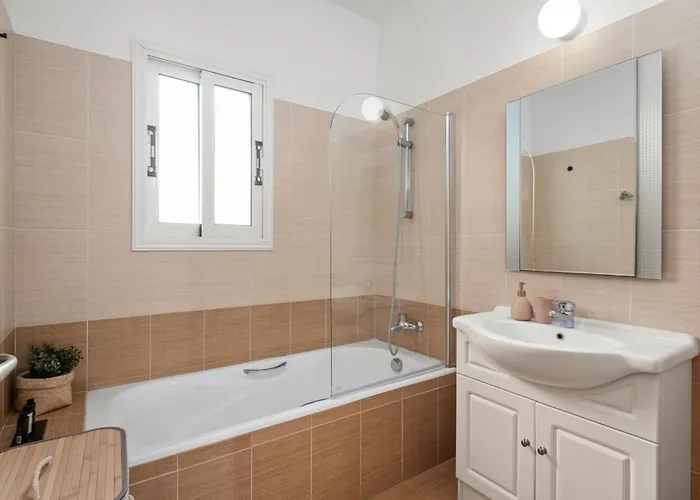 Case de vacanță Tariro Townhouse By Nomads Paphos