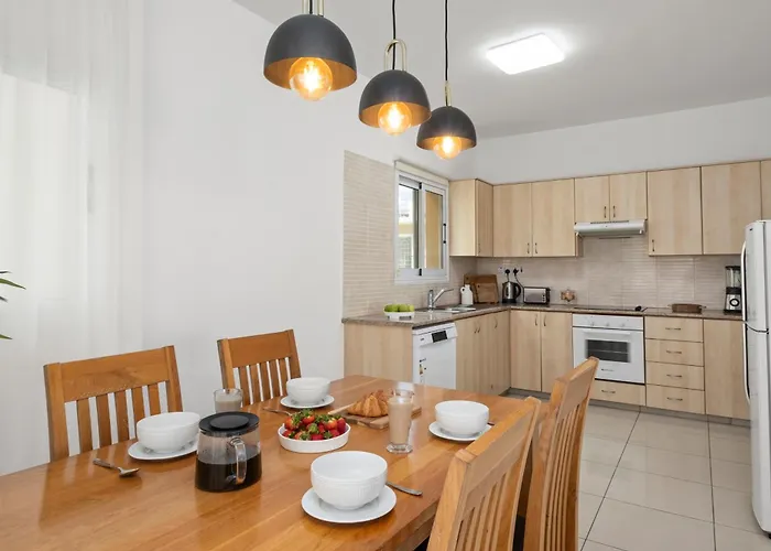 Tariro Townhouse By Nomads * Paphos